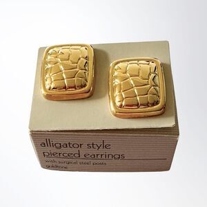 1989 Alligator-Style Rectangle Goldtone Textured Earrings | Collectible | NIB